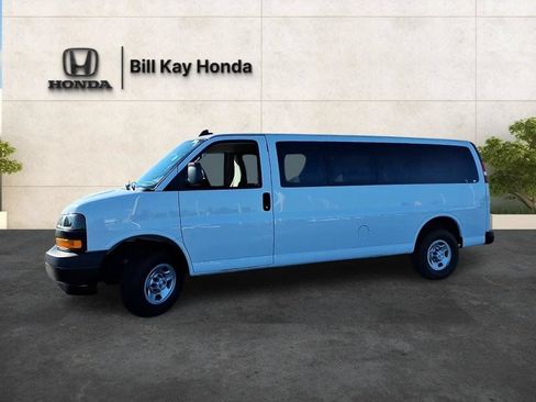 Used 2024 Chevrolet Express 3500 LS RWD image 6