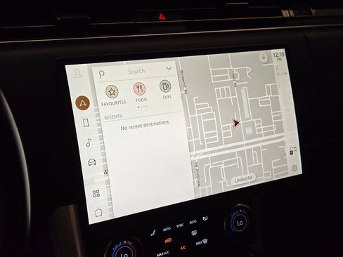 Used 2023 Land Rover Range Rover SE image 36