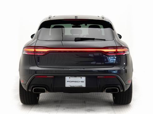 Certified 2025 Porsche Macan image 34