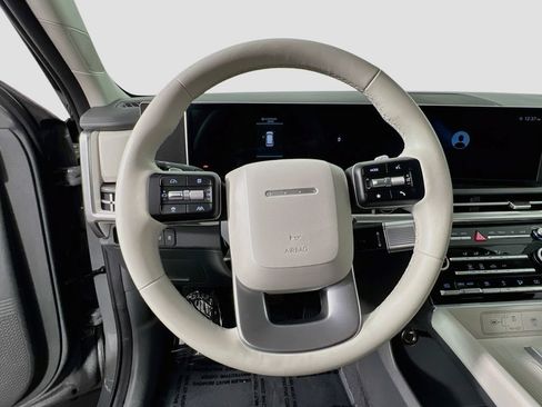 Certified 2025 Hyundai Santa Fe SE AWD/4WD image 11