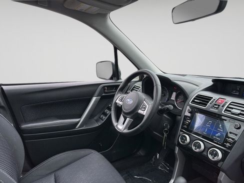 Used 2018 Subaru Forester 2.5i Premium w/ All-Weather Package image 7
