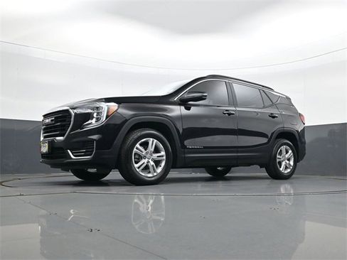 Used 2023 GMC Terrain SLE w/ Driver Convenience Package image 21
