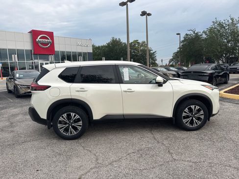 Certified 2023 Nissan Rogue SV FWD image 4