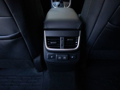 Used 2022 Subaru Outback Limited XT AWD/4WD image 18
