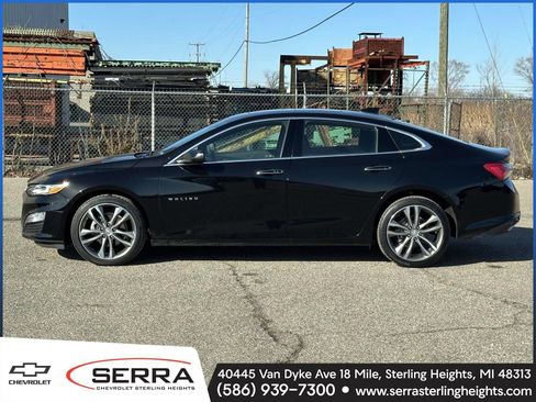 Used 2022 Chevrolet Malibu Premier image 2
