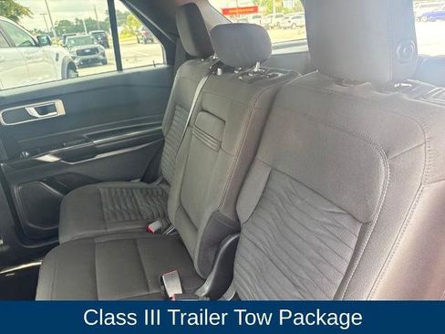 Certified 2020 Ford Explorer XLT w/ Comfort Package RWD image 17