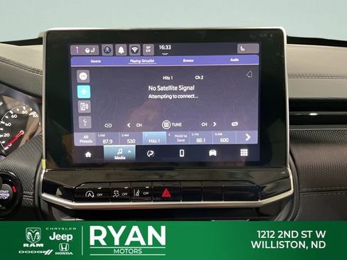 New 2026 Jeep Compass Latitude AWD/4WD image 24