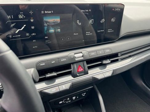 Certified 2025 Kia K4 EX image 22