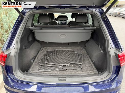 Used 2022 Volkswagen Tiguan SEL R-Line AWD/4WD image 25