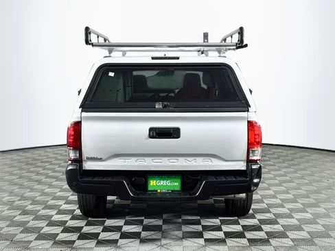 Used 2022 Toyota Tacoma SR RWD image 7