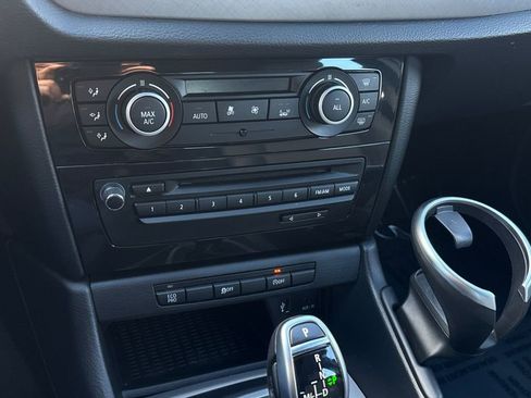 Used 2014 BMW X1 sDrive28i RWD image 23