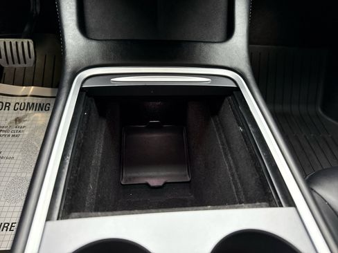 Used 2022 Tesla Model Y Performance image 44