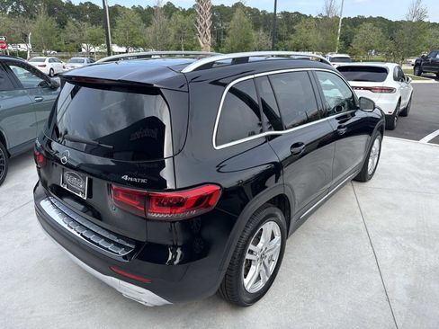 Used 2020 Mercedes-Benz GLB 250 4MATIC image 3