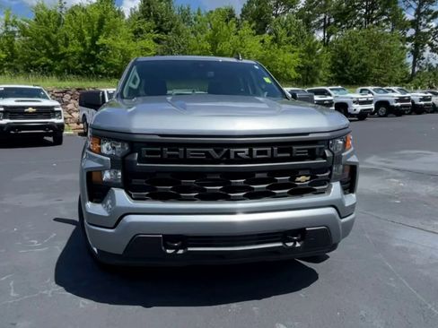 New 2025 Chevrolet Silverado 1500 Custom image 3