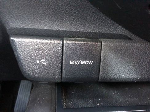 Used 2023 Toyota Camry SE image 59