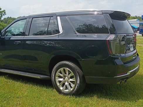 Used 2025 Chevrolet Tahoe Premier AWD/4WD image 5