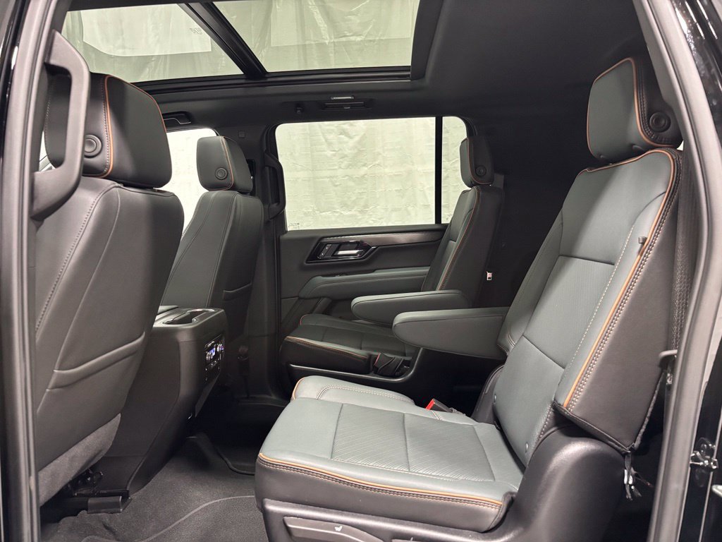 Used 2026 GMC Yukon XL AT4 AWD/4WD image 45