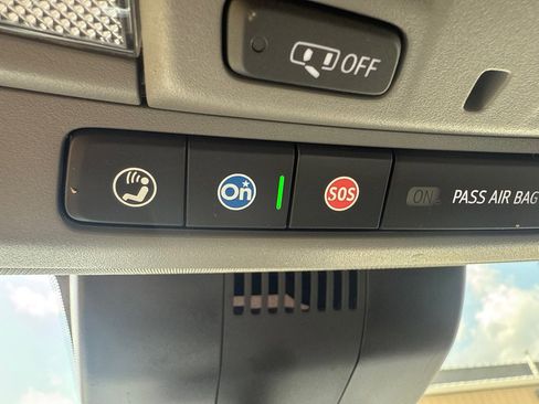 Used 2023 Chevrolet Silverado 1500 LT Trail Boss w/ Protection Package image 30