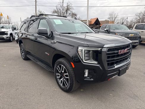 Used 2023 GMC Yukon XL AT4 image 7
