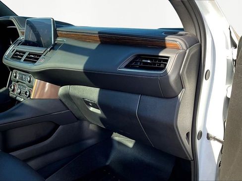 Used 2024 Chevrolet Tahoe High Country image 8
