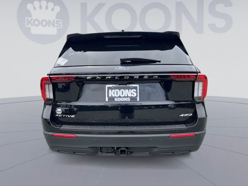 New 2026 Ford Explorer Active AWD/4WD image 5