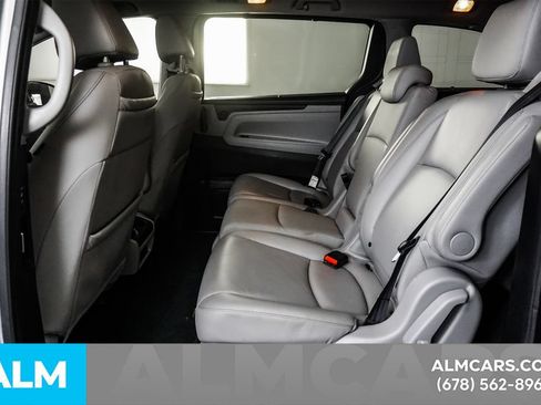 Used 2024 Honda Odyssey Touring image 17