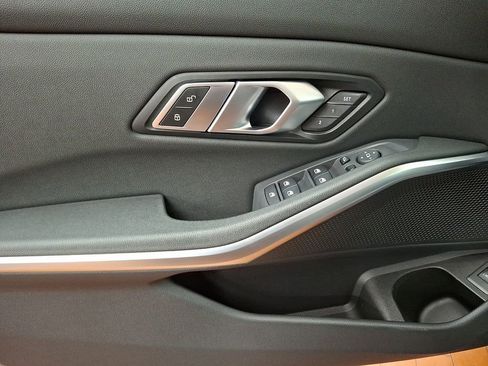 Used 2021 BMW 330i xDrive 330i xDrive image 8