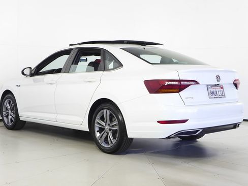 Used 2019 Volkswagen Jetta R-Line FWD image 9