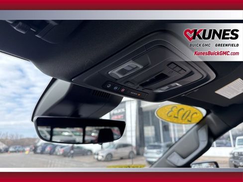 Used 2023 Chevrolet Silverado 1500 ZR2 w/ Technology Package image 35