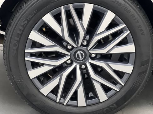 Used 2025 Nissan Altima 2.5 SV FWD image 68