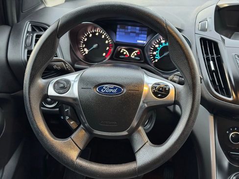 Used 2015 Ford Escape SE image 22