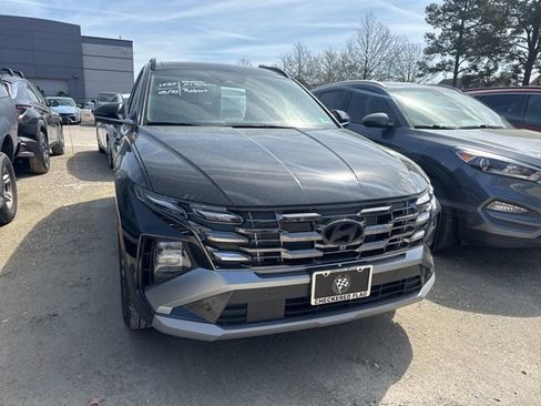 Certified 2025 Hyundai Tucson Limited image 2