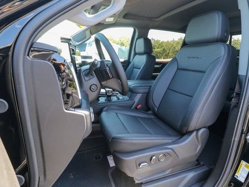 New 2025 GMC Sierra 1500 Denali w/ Denali Reserve Package image 15