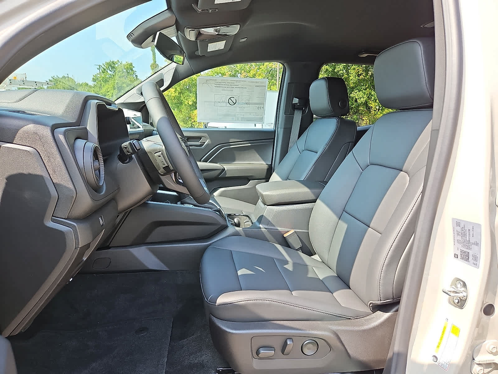New 2026 Chevrolet Colorado Trail Boss AWD/4WD image 11