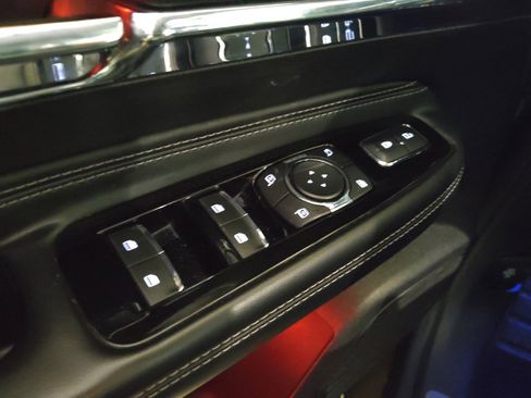 Used 2022 Lincoln Corsair AWD w/ Premium Package image 27