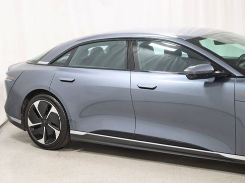 Used 2023 Lucid Air Pure AWD/4WD image 3