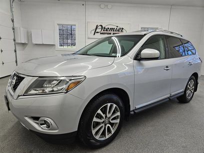 Used 2014 Nissan Pathfinder SL w/ SL Premium Package