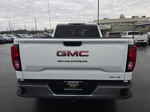 Used 2023 GMC Sierra 1500 SLE w/ Enhanced Capability Package AWD/4WD image 4
