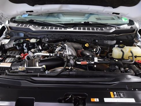 Used 2024 Ford F350 Limited w/ FX4 Off-Road Package image 29