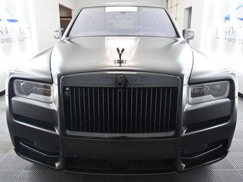 Used 2023 Rolls-Royce Cullinan image 6
