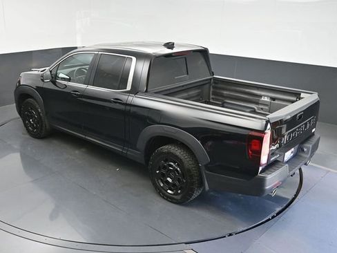 Certified 2025 Honda Ridgeline RTL+ image 30