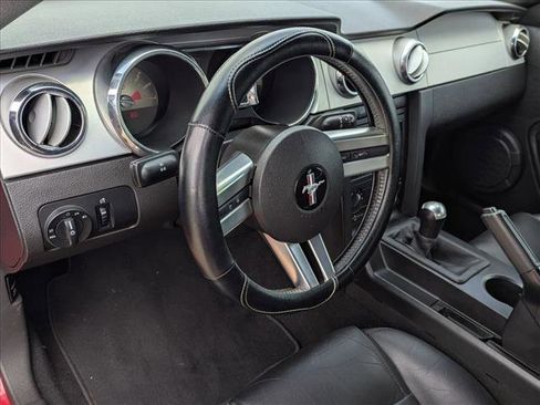 Used 2008 Ford Mustang GT Premium RWD image 10