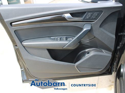 Used 2020 Audi Q5 2.0T Premium w/ Convenience Package AWD/4WD image 9