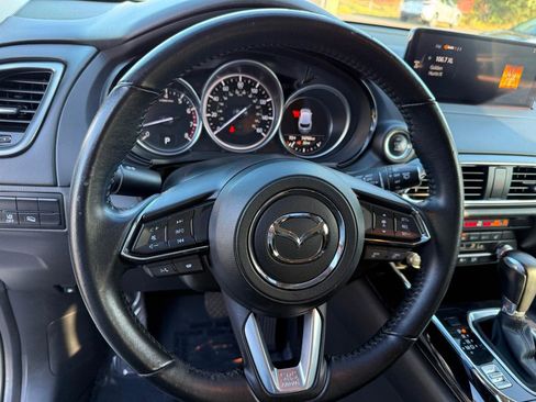 Used 2022 MAZDA CX-9 Touring image 13