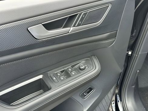 New 2026 Volkswagen Atlas Cross Sport SEL image 13