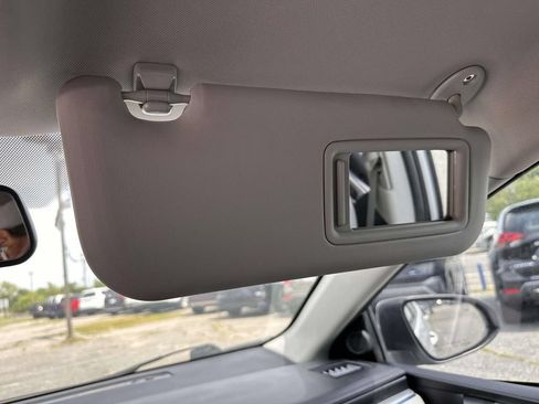 Used 2014 Toyota Corolla LE FWD image 29