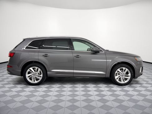 Used 2023 Audi Q7 3.0T Premium Plus AWD/4WD image 6