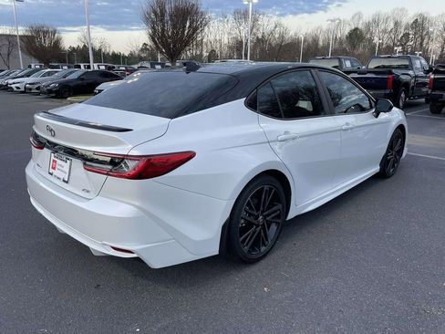 Used 2025 Toyota Camry XSE w/ Premium Plus Package image 10