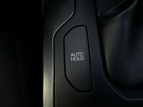 Used 2025 Kia K4 LXS image 23