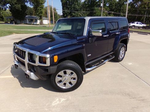 Used 2008 HUMMER H3 Alpha image 3